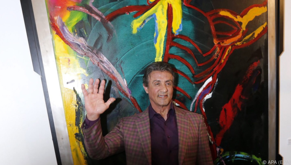 Maler Sylvester Stallone stellt erstmals in Frankreich aus UnserTirol24