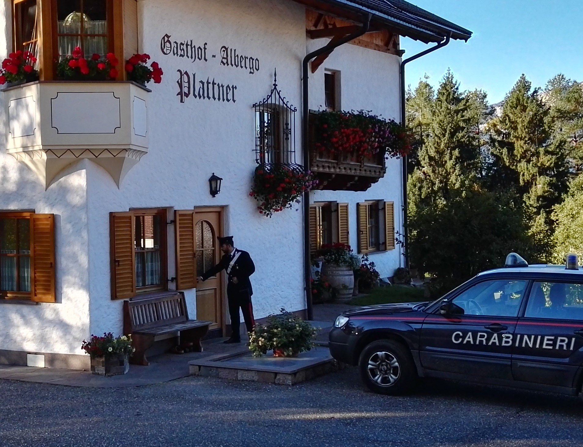 Aus Hausarrest ausgebrochen, um wieder zu stehlen UnserTirol24