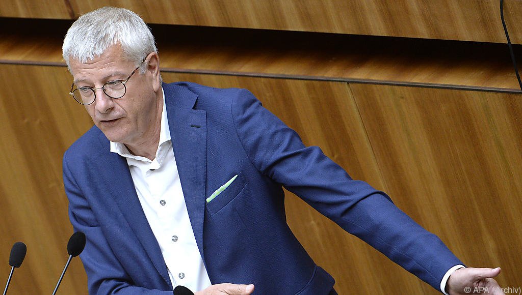 Grüne befragen Schelling zu BudgetKonsolidierungsmaßnahmen UnserTirol24