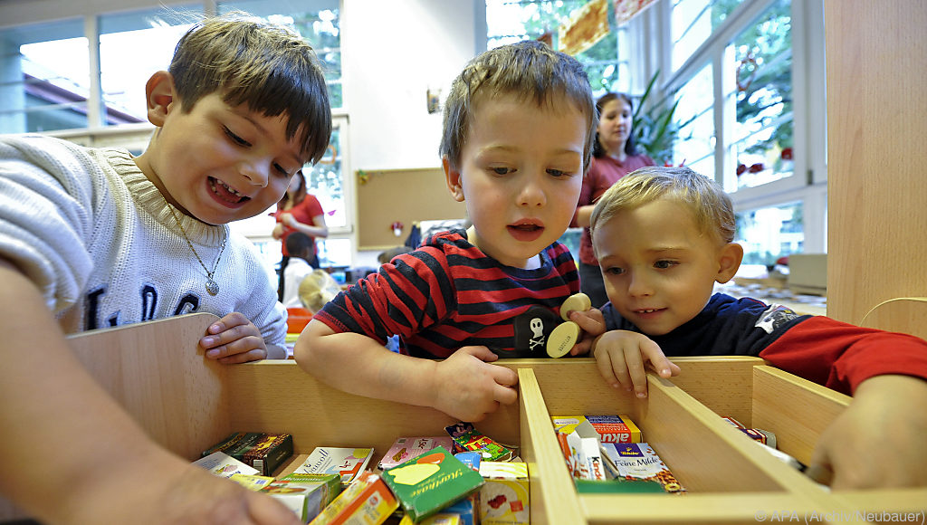 Deutsche Kindergärten durch Italiener überfüllt - UnserTirol24