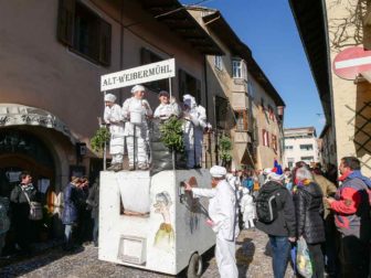 Umzug_Egetmann_Kinder_Tramin_2018_(43)