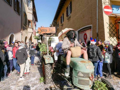 Umzug_Egetmann_Kinder_Tramin_2018_(47)