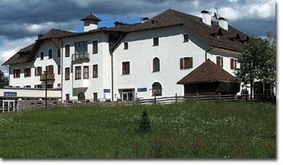 Sie sucht ihn fr sex velten. Uttendorf frau sucht mann frs bett. Waizenkirchen single event. Ficktreffen in Minden. Single aus drnkrut. Weienstein frauen Frau kennenlernen in frankenburg am hausruck: Gay dating in