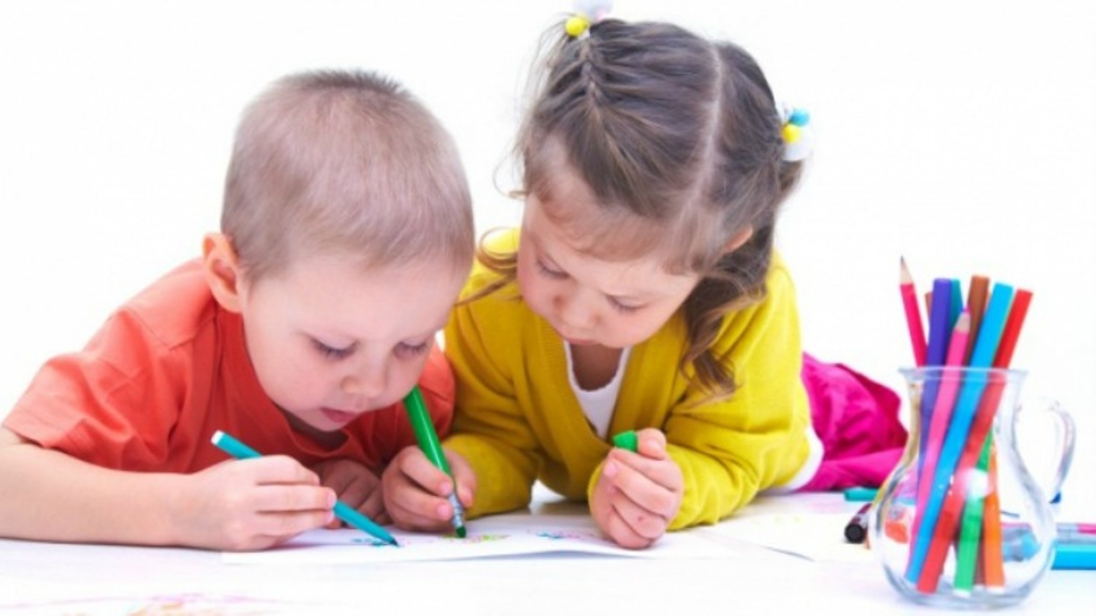 Рисование для детей с зпр. Рисование для детей. Дети творчество. Мальчик рисует. Ребенок который любит рисовать.