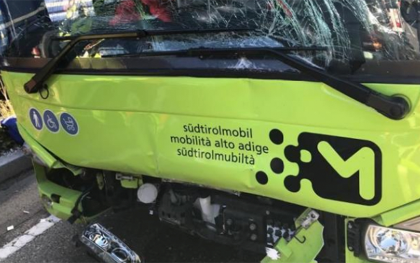 Vier Verletzte bei Crash mit Linienbus - UnserTirol24