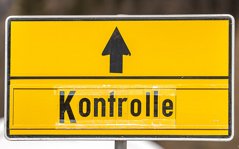 Österreich verhängt wieder Reisewarnungen und verschärft Kontrollen