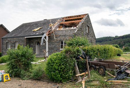 92 Gebäude durch Tornado beschädigt - UnserTirol24