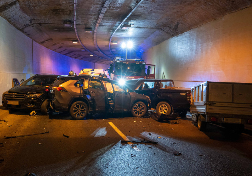 Schwerer Unfall In Tunnel - UnserTirol24