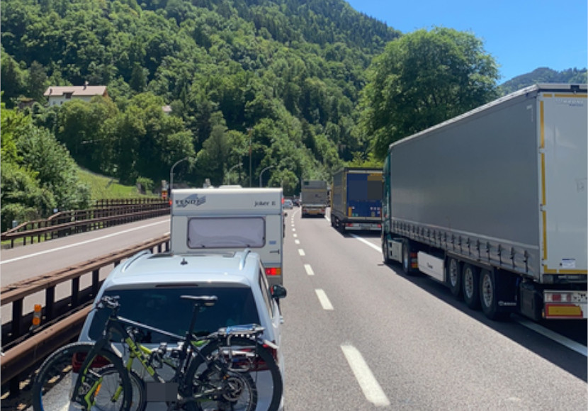 Großer Stau Auf Brennerautobahn Nach Unfall - UnserTirol24