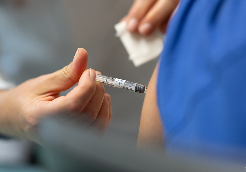 The state of Tyrol recommends vaccinations against influenza, corona and RSV